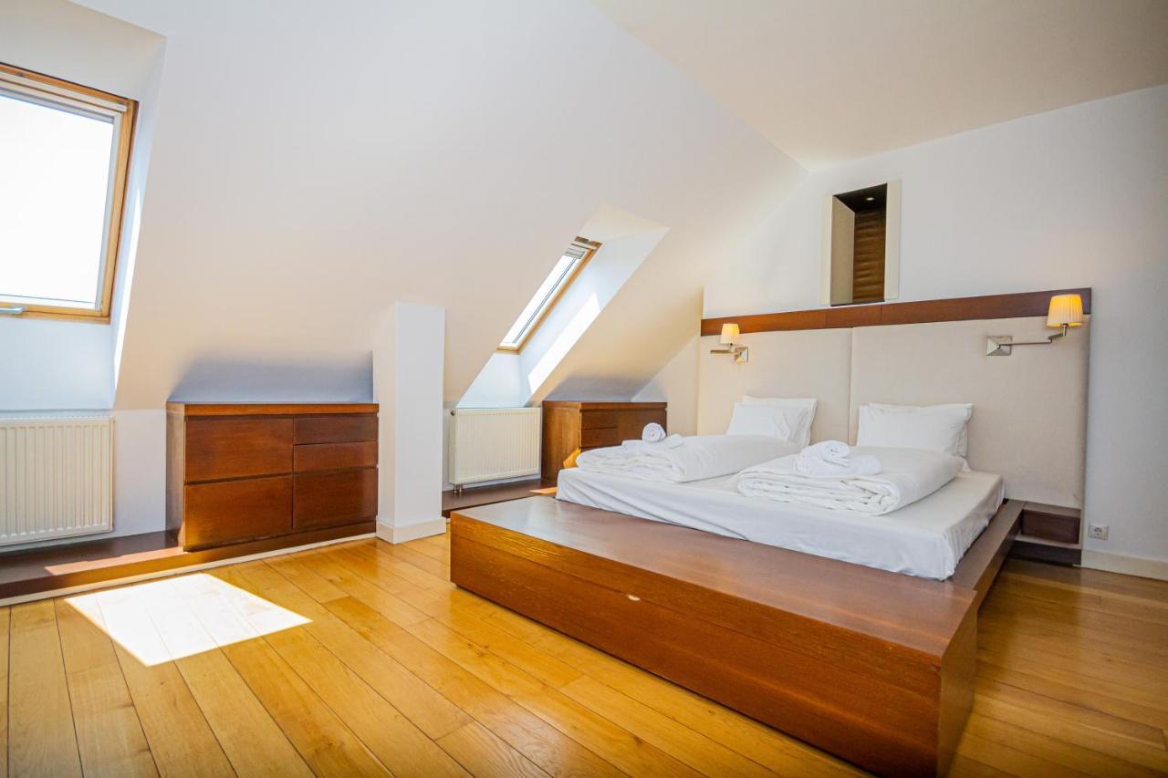 Luxury Apartment With Balcony In Downtown 부다페스트 외부 사진