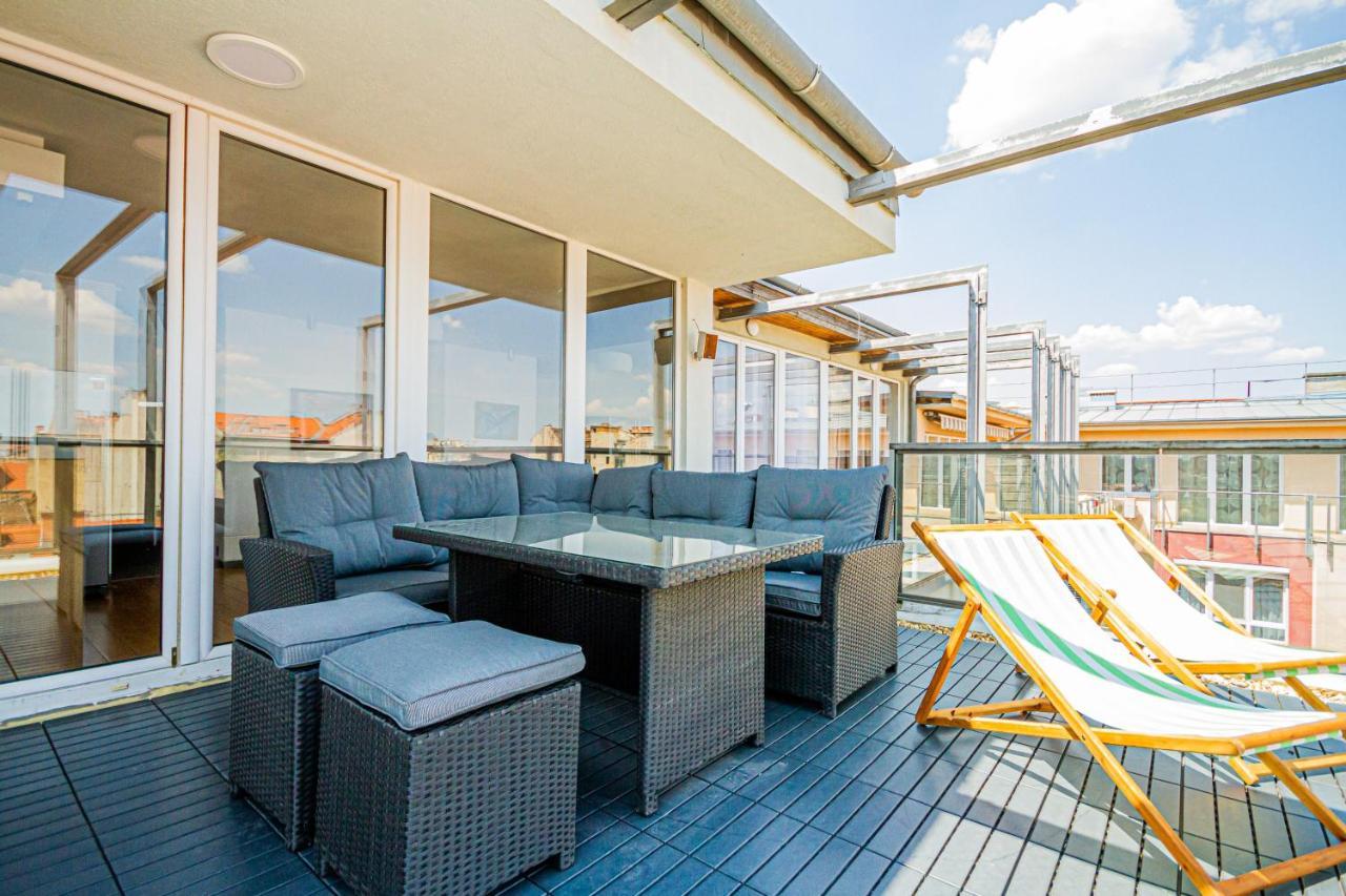 Luxury Apartment With Balcony In Downtown 부다페스트 외부 사진