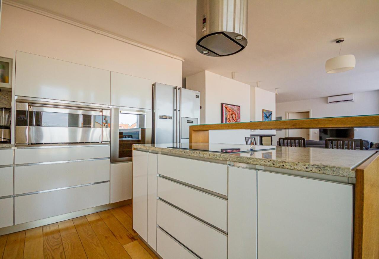 Luxury Apartment With Balcony In Downtown 부다페스트 외부 사진