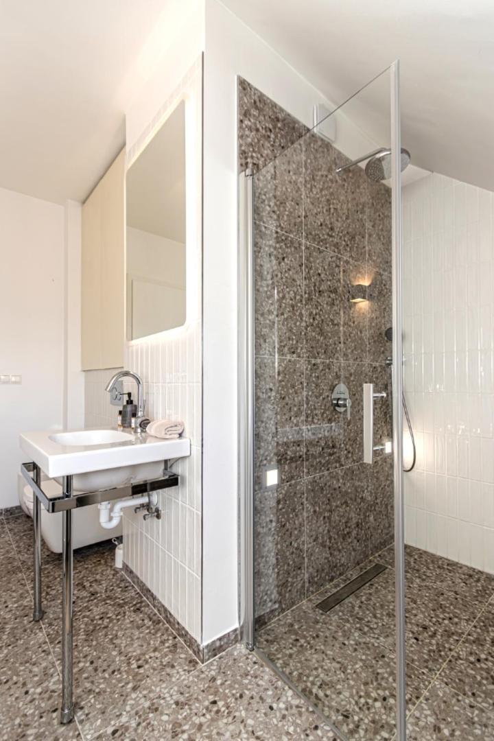 Luxury Apartment With Balcony In Downtown 부다페스트 외부 사진